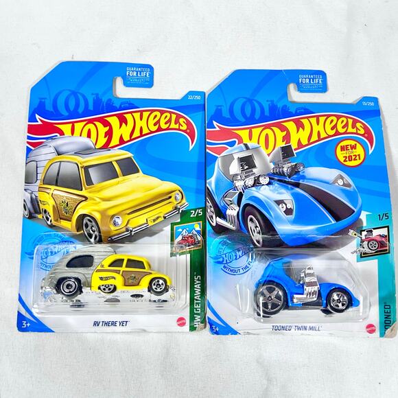 Hot Wheels Carded Lot Of 10 Toy Cars Blue Yellow Kids New (H) - Picture 6 of 6
